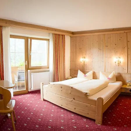Alpenpension Pfurtscheller 3*