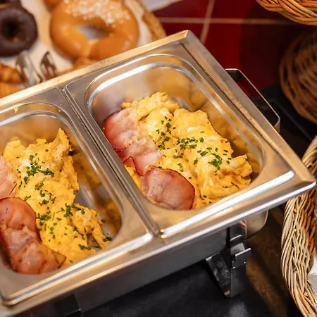 Alpenpension Pfurtscheller Pensión 4*