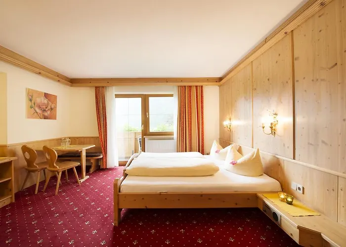 Pensjonat Alpenpension Pfurtscheller 4*