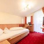 Alpenpension Pfurtscheller 4*